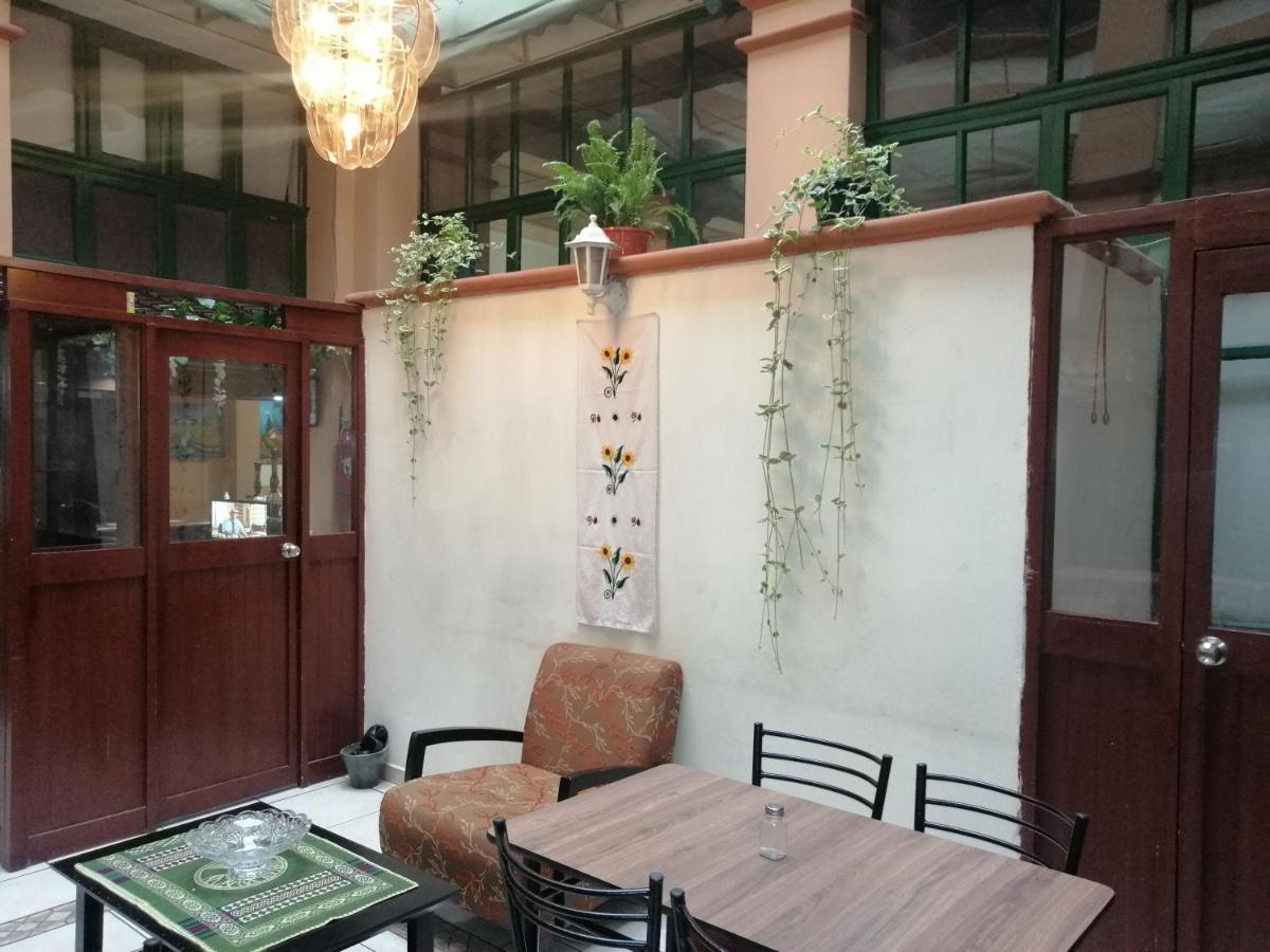 Hostal Victoria Quito Eksteriør bilde